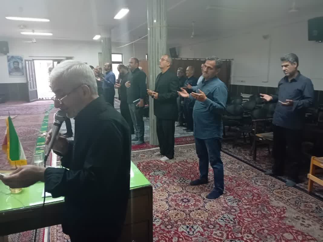 برگزاری مراسم پرفیض زیارت عاشورا و عزاداری سرور سالار شهیدان در سازمان چای کشور